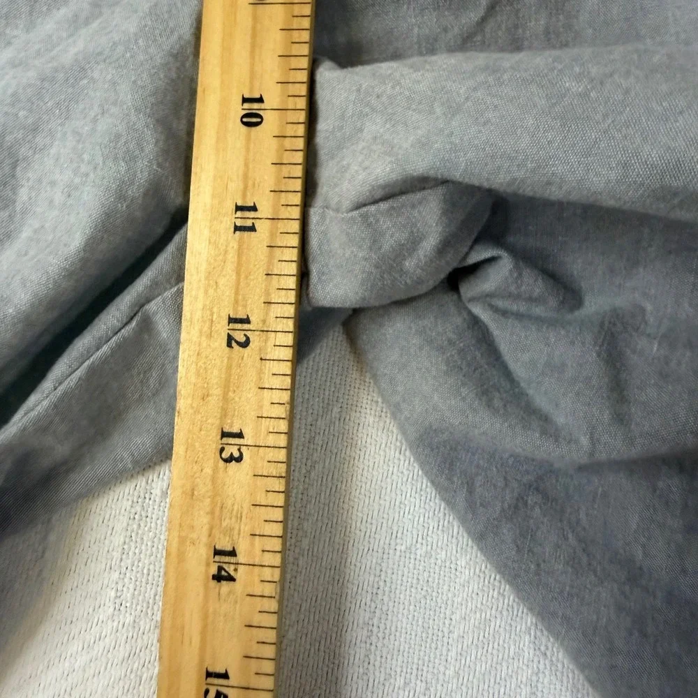 Old Navy Ultimate Slim Built-In Flex Gray Chino Shorts Mens 33 Solid Casual